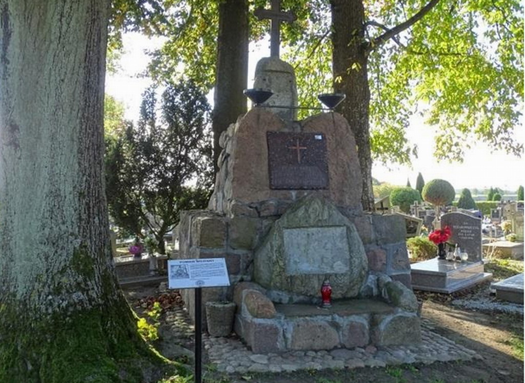 Rymań – pomnik