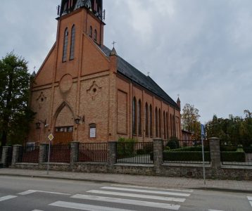 Ustronie Morskie – niezachowany pomnik poświęcony mieszkańcom